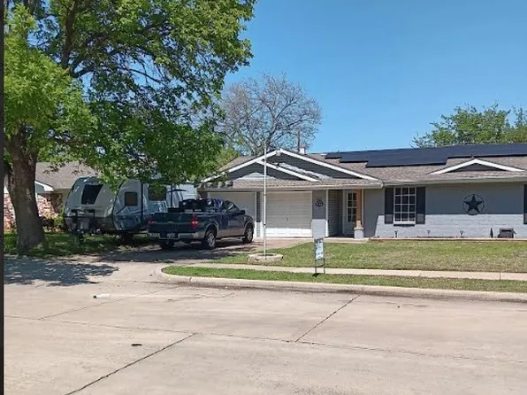510 W Ferndale Ln, Grand Prairie, TX 75052