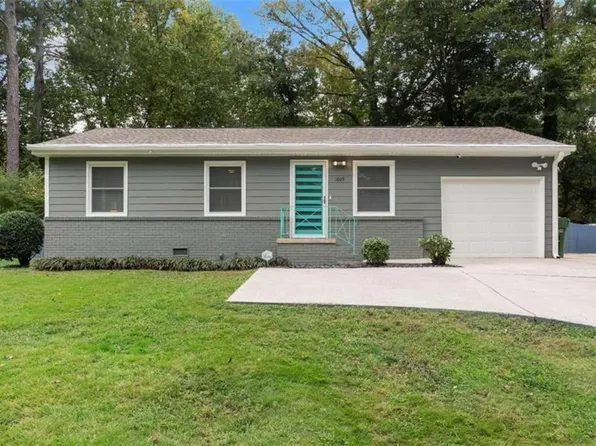 1609 Bridgeport Dr NW, Atlanta, GA 30318