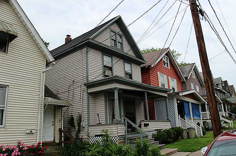 2nd image of 225 Goodrich St