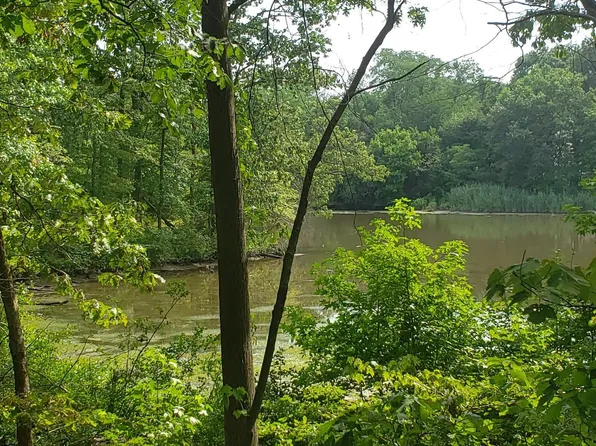 1501 Brehms Ln, Baltimore, MD 21221