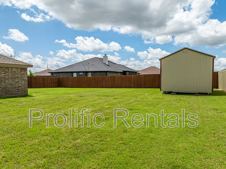 2509 Meadow Lark Dr — Photo 42