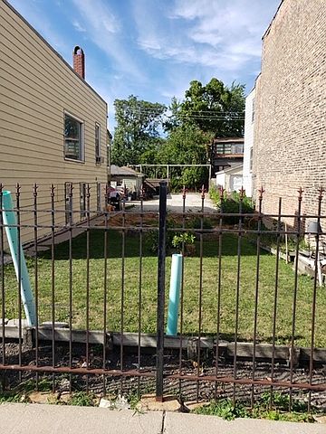 1st image of 3106 W Diversey Ave