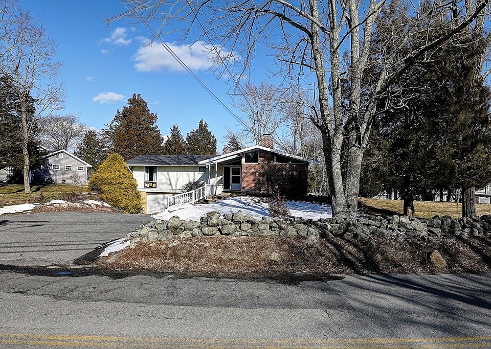 622 Pike Ave, Attleboro, MA 02703 Zillow