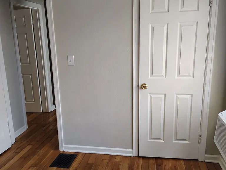 1324 Huffman Ave — Photo 11
