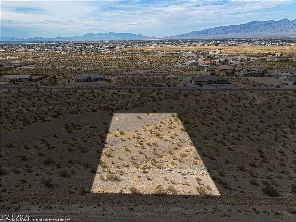 1st image of 1821 E Mescalero Ave