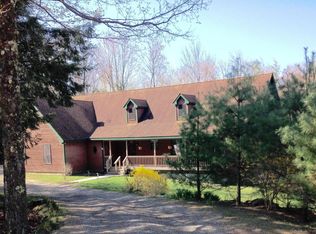 178 Huckleberry Ln, Becket, MA 01223