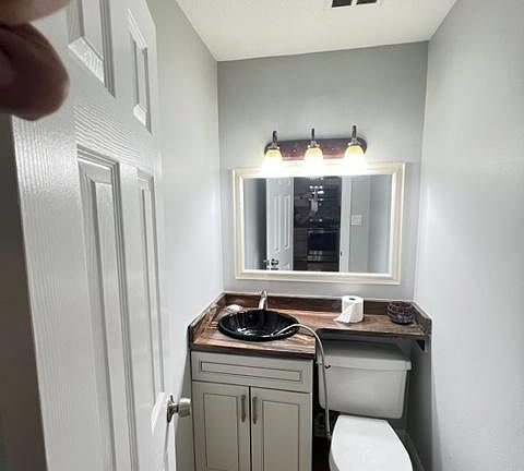 5th image of 143 Willowbrook Dr
