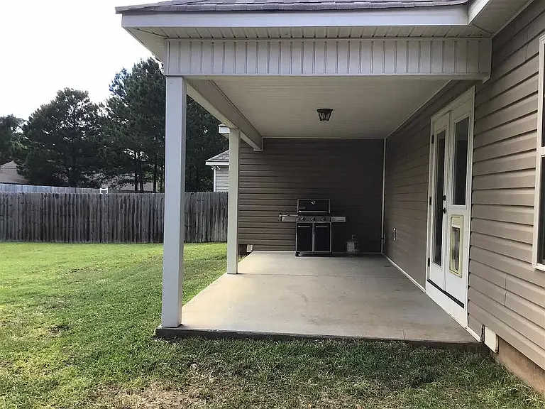312 Loneoak Trl — Photo 28