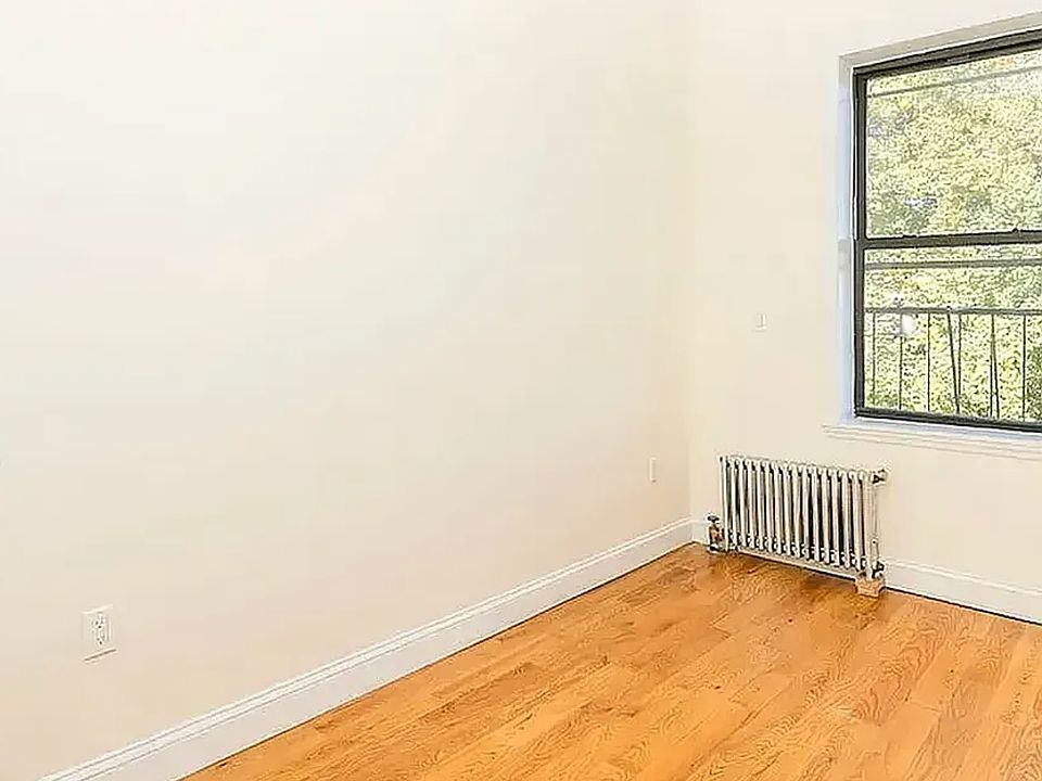 2nd image of 637 Saint Marks Ave #3F