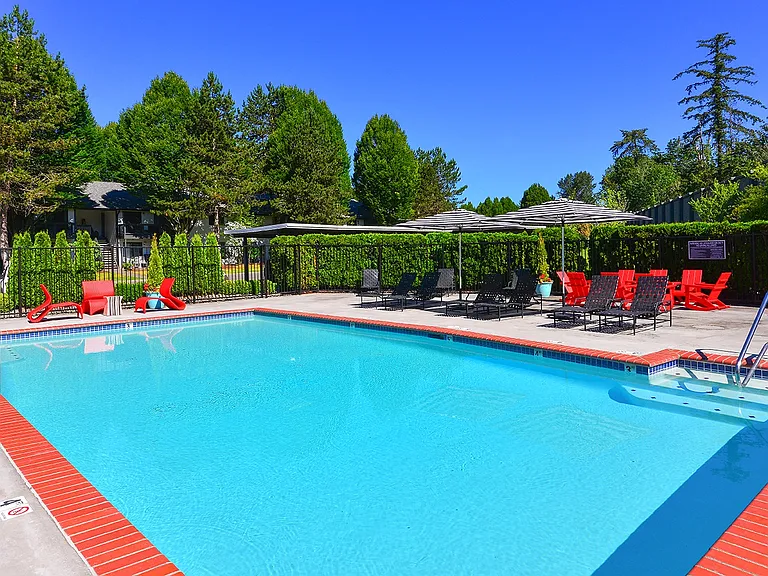 Woodlake Apartments — Photo 14