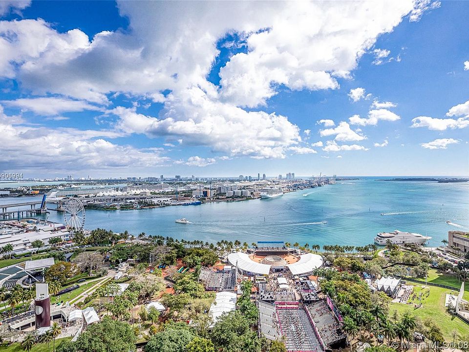 1st image of 50 Biscayne Blvd APT 2910