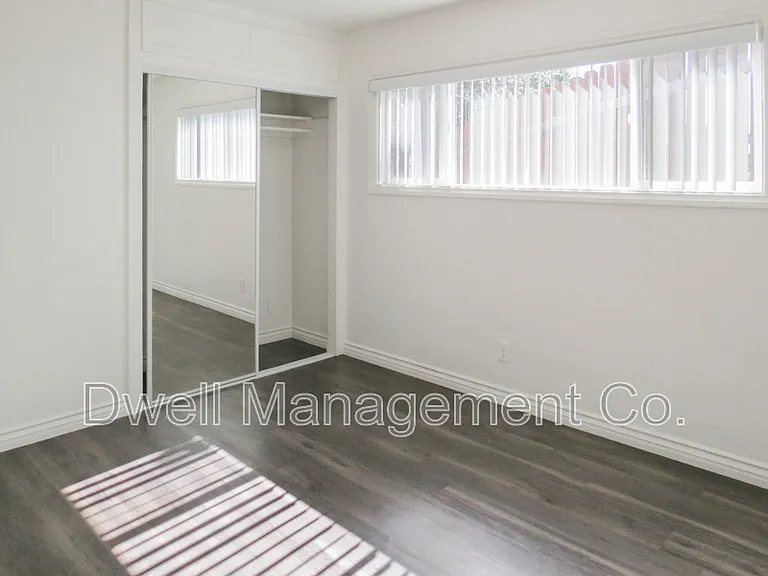 2230 Main St — Photo 14