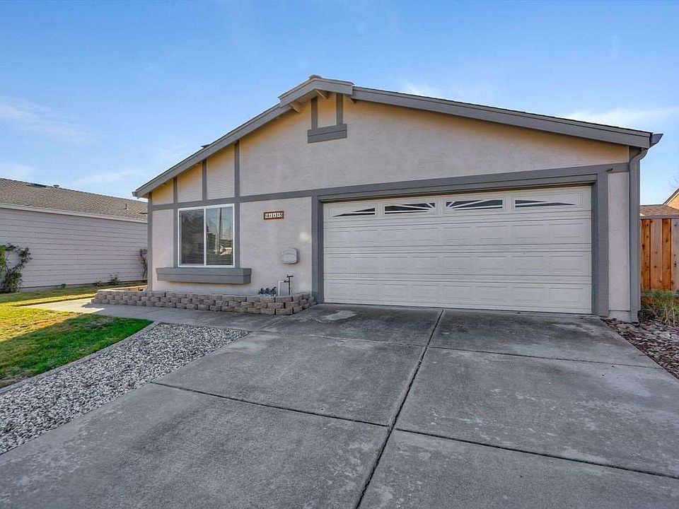 2nd image of 4115 Pinon Way