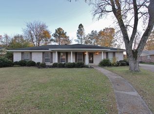 1005 Coolidge St, Tupelo, MS 38801