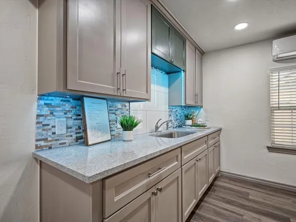 724 SW 32nd St, Oklahoma City, OK 73109