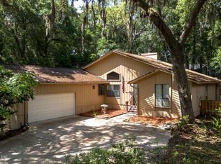 12062 Hidden Hills Dr, Jacksonville, FL 32225