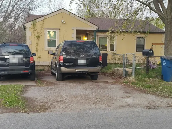 2101 N Evanston Pl, Tulsa, OK 74110