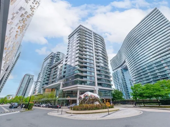 68 Smithe St #1817, Vancouver, BC V6B 0P4