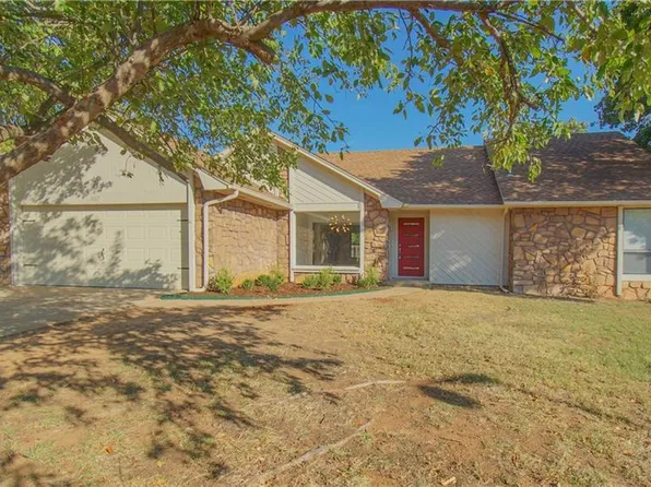 907 Northbrook Ave, Edmond, OK 73034