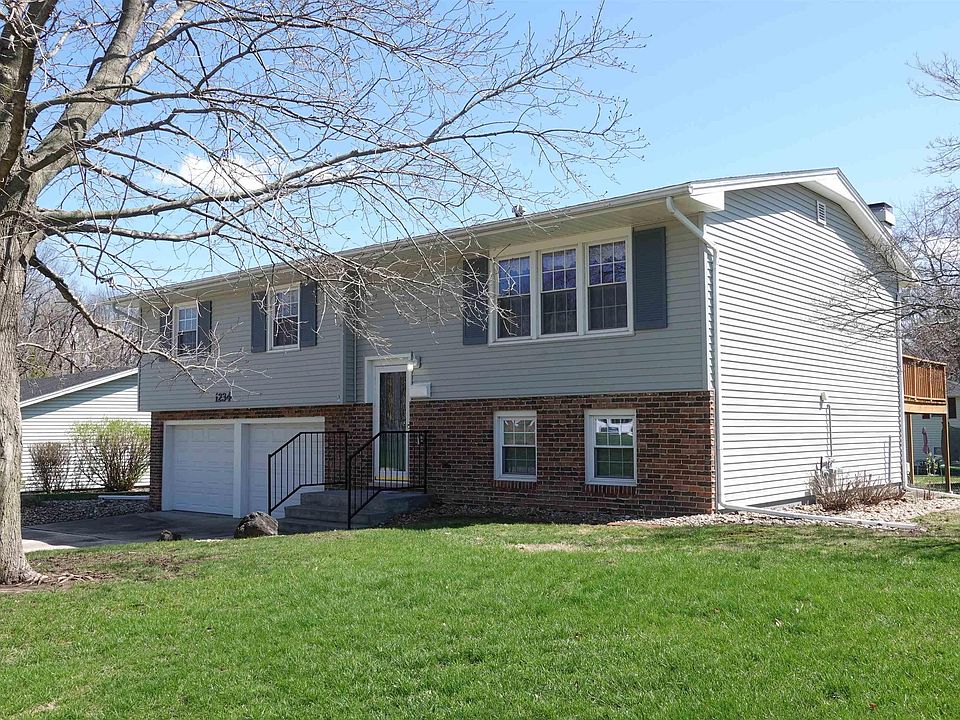 1st image of 1234 Willow Ln