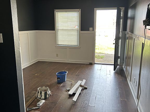 5th image of 602 Dover Rd