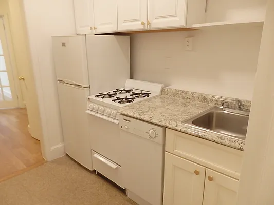 Rented by John O'Kelly Real Estate | media 26