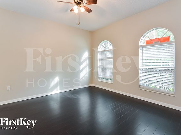 3rd image of 3960 Andover Cay Blvd