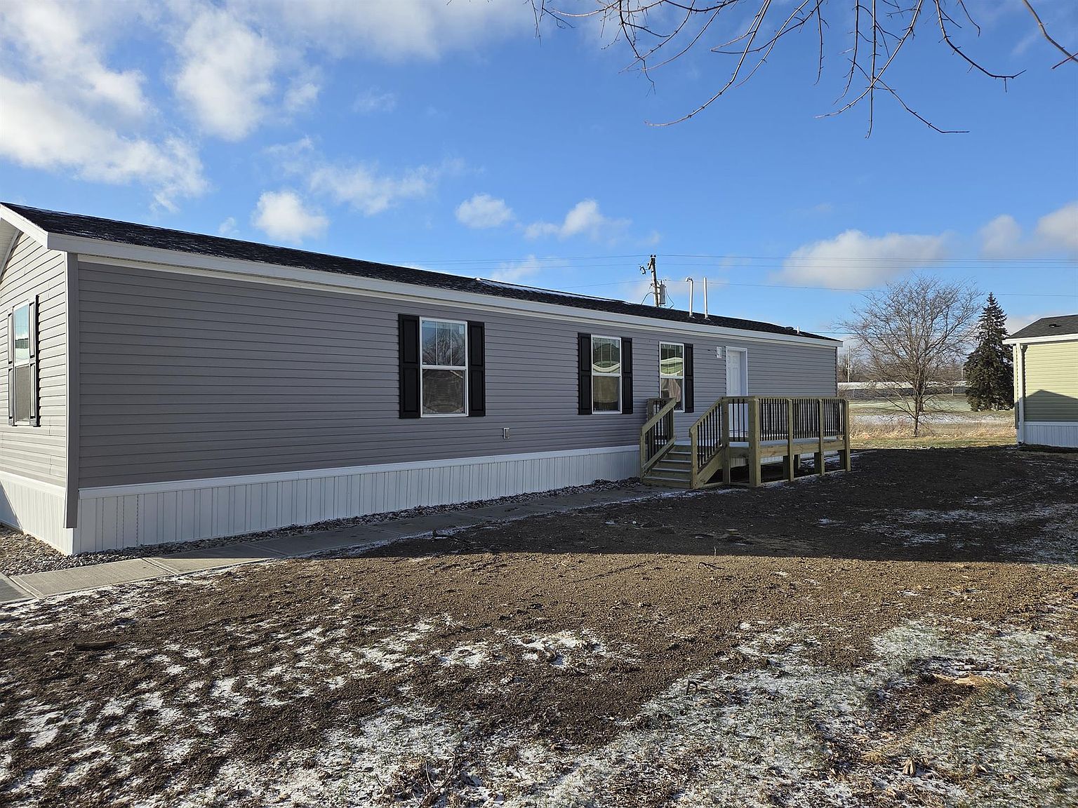 43 Leisure Ln