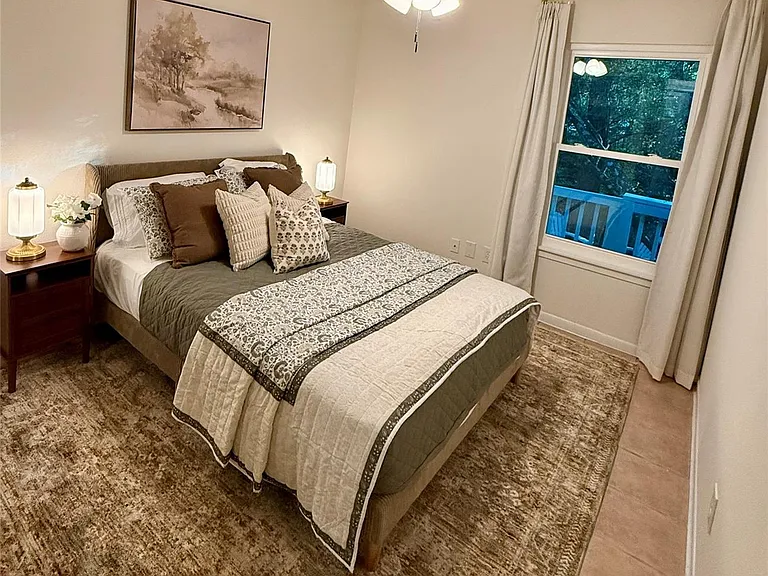 1 Laurel Oak Pl — Photo 19