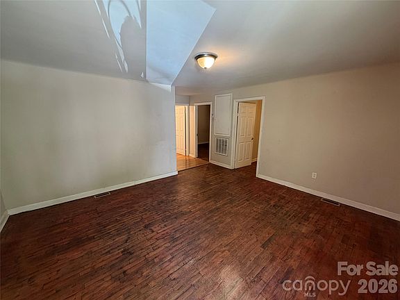 2nd image of 2558 Milton Ave