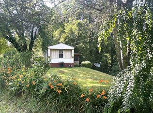 111 Donnie Cochran Rd, Bryson City, NC 28713