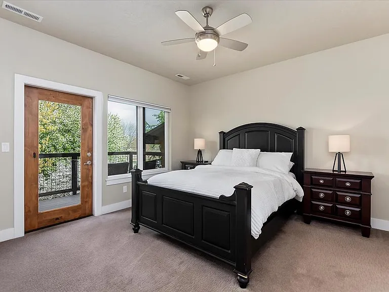 1421 E Lone Creek Dr — Photo 25