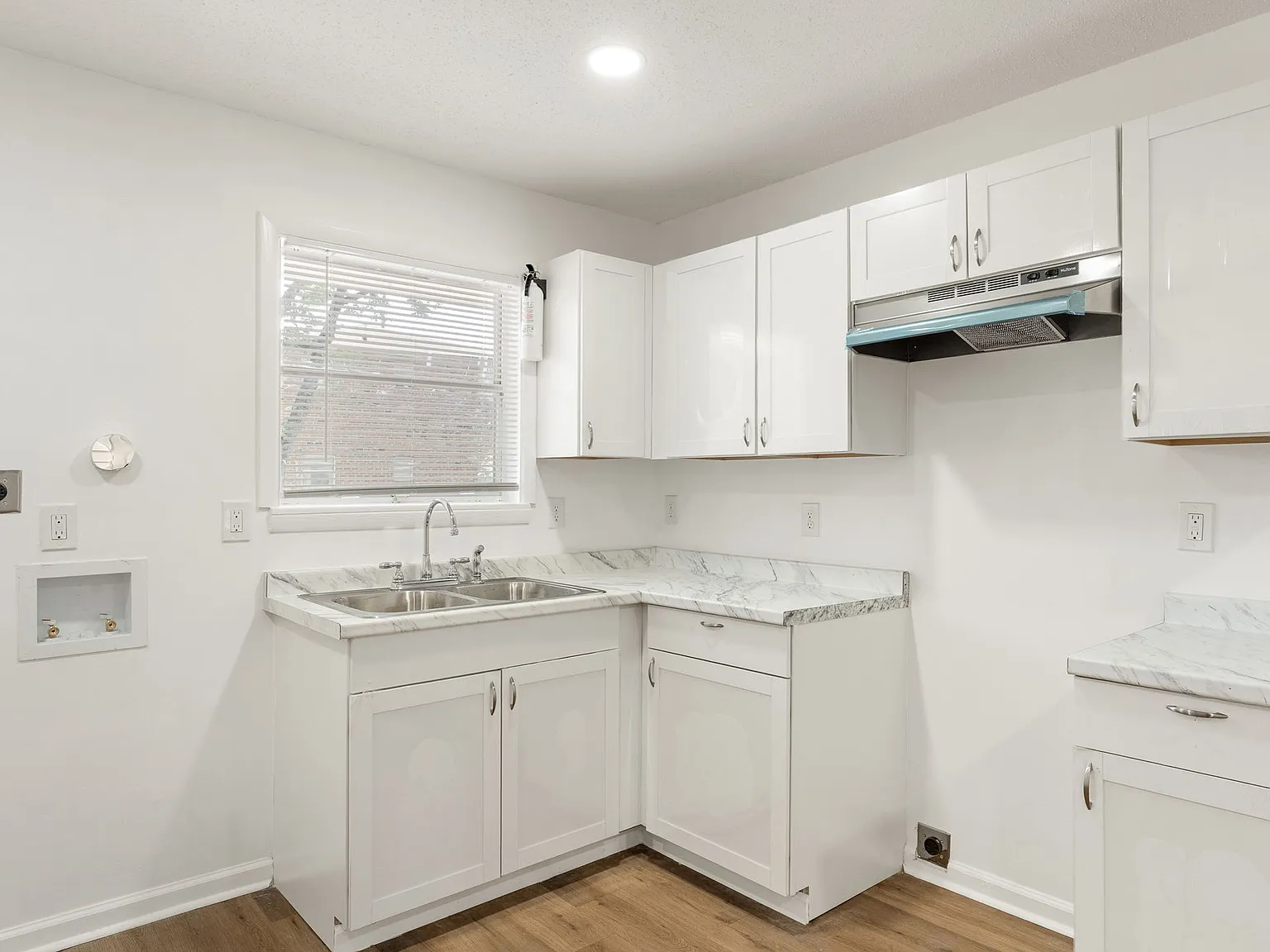 2 bed, $1,150 — Photo 3