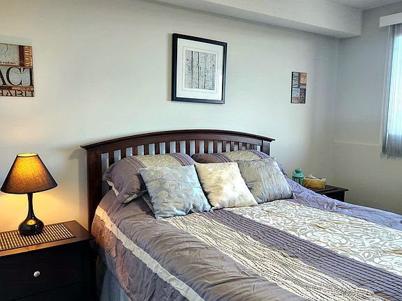 5th image of 4902 E 37th St #610