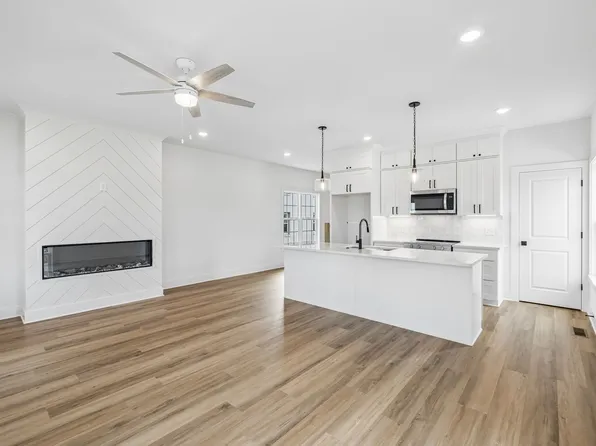 812 Greenland Dr, Murfreesboro, TN 37130