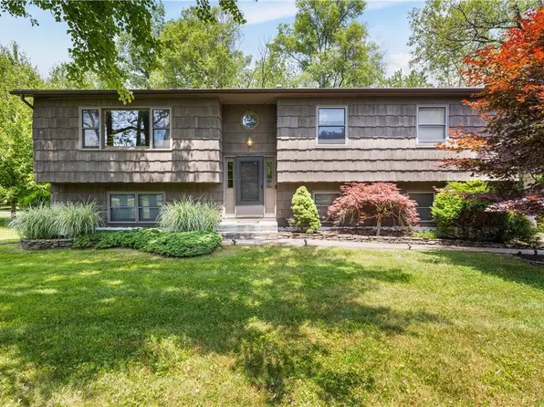 7 Kingsland Drive, New City, NY 10956