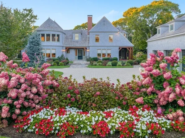 850 Sea View Ave, Barnstable, MA 02630