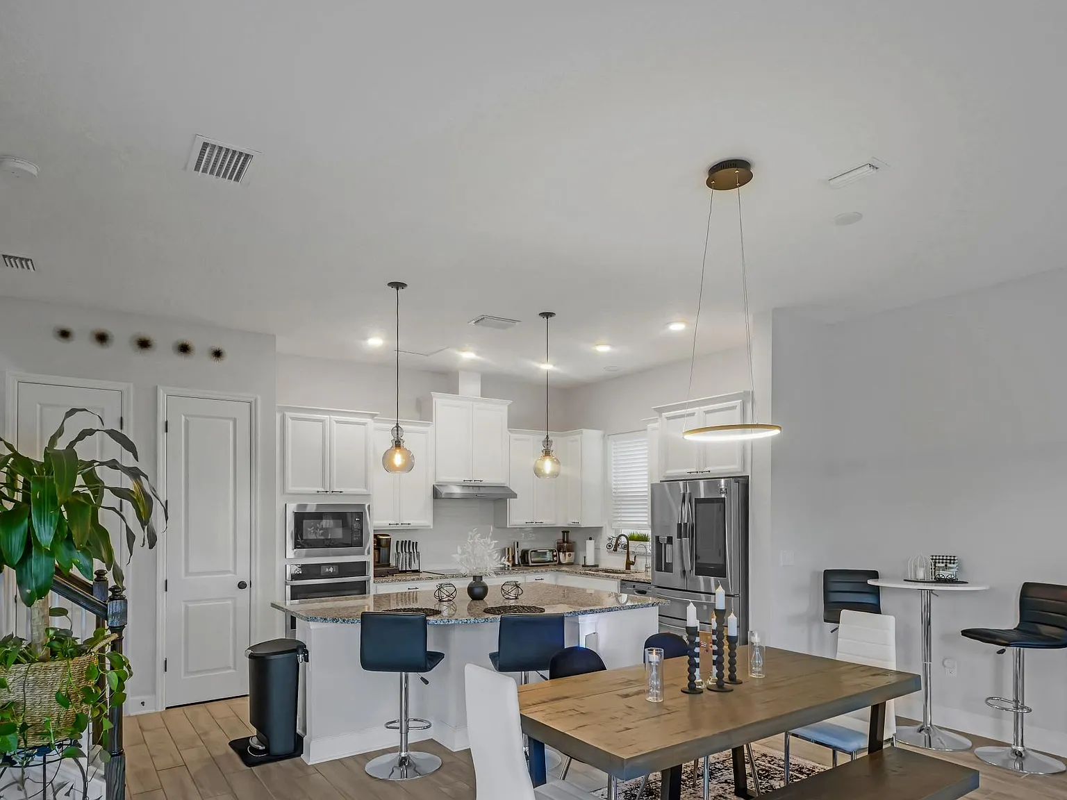 7330 Beach Haven Pl — Photo 4