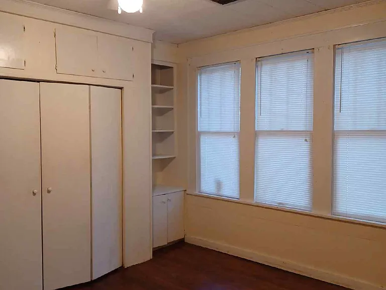 307 E Colorado Ave — Photo 4