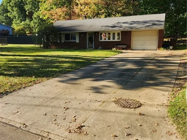 4987 Peggy Ann Dr, Akron, OH 44319