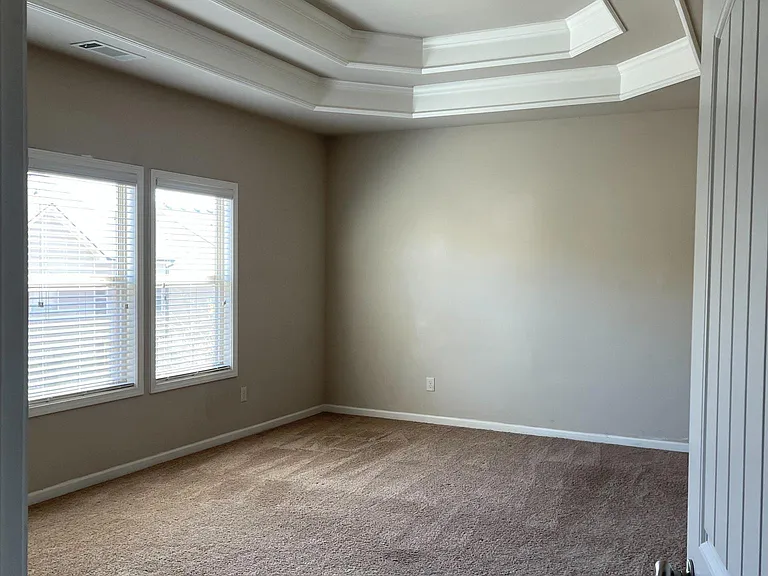 5313 Catrina Way — Photo 8
