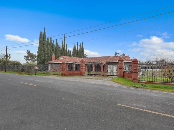 5633 Carpenter Rd, Stockton, CA 95215