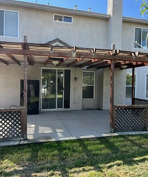 729 Wynyard Cir — Photo 51