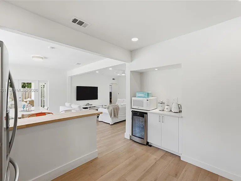 Peachtree Dr — Photo 10