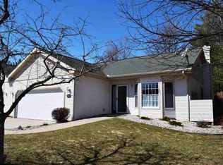 308 Golfview Ln, Elk Rapids, MI 49629