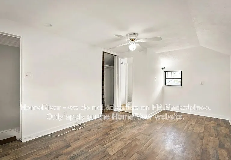 1514 McDuff Ave S #1 — Photo 4