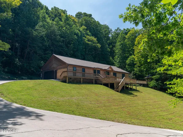 1300 Irwin Dr, Powell, TN 37849