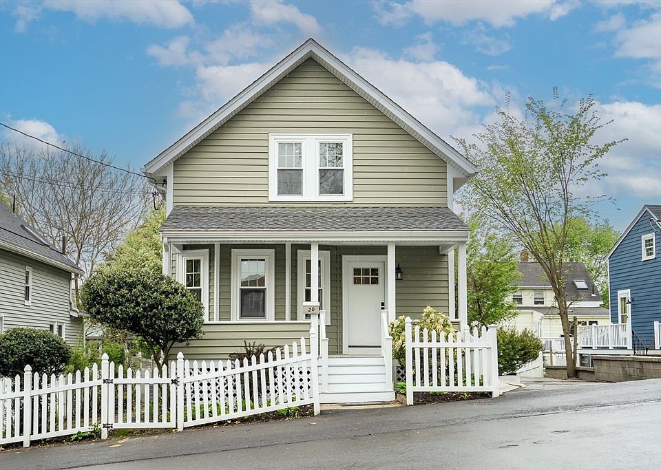 1st image of 20 Riverview St