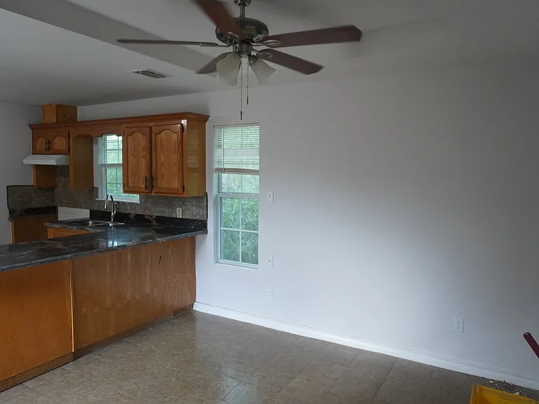 1306 N Moorefield Rd — Photo 2