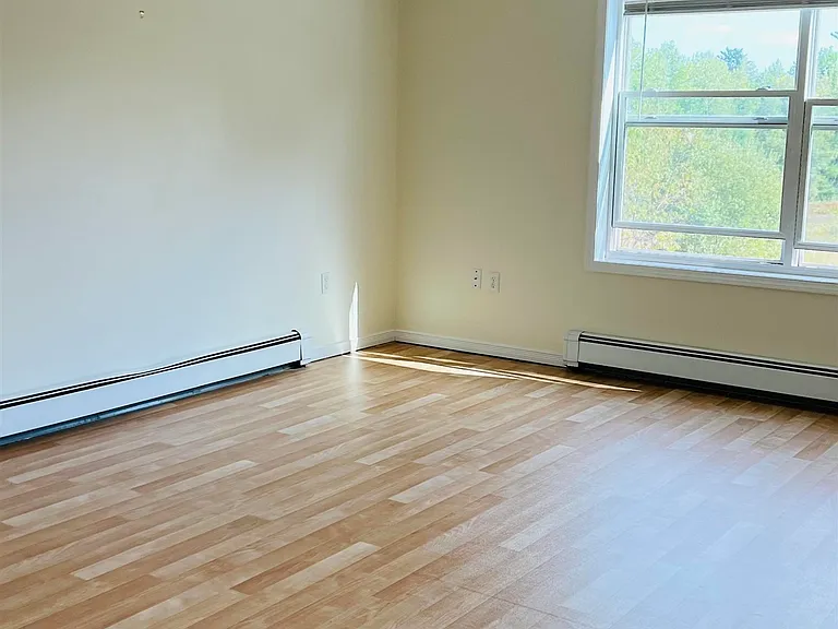 1310 Main Rd — Photo 7